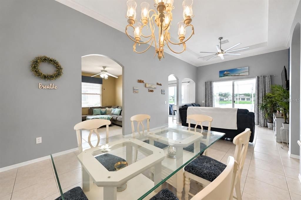En Venta: $420,000 (3 camas, 2 baños, 1752 Pies cuadrados)