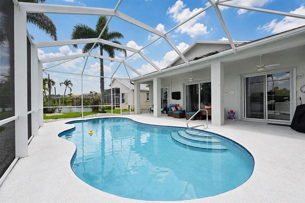 En Venta: $420,000 (3 camas, 2 baños, 1752 Pies cuadrados)