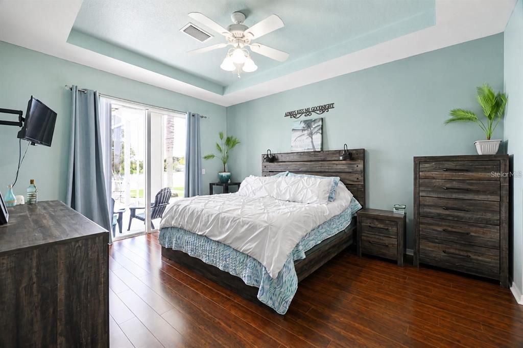 En Venta: $420,000 (3 camas, 2 baños, 1752 Pies cuadrados)