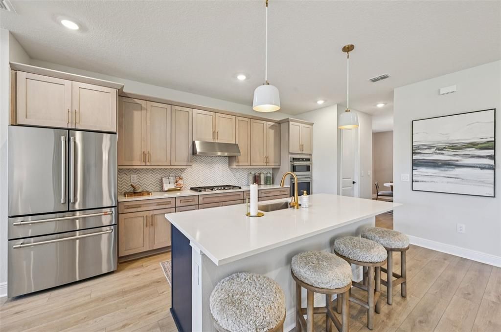 For Sale: $651,463 (5 beds, 4 baths, 3545 Square Feet)