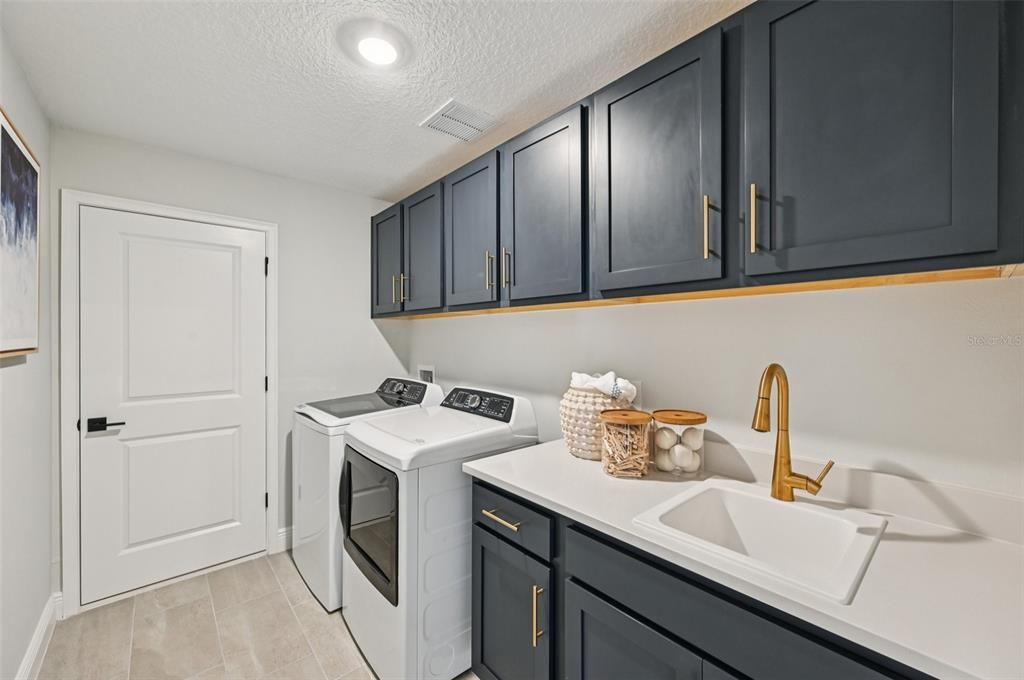 For Sale: $651,463 (5 beds, 4 baths, 3545 Square Feet)