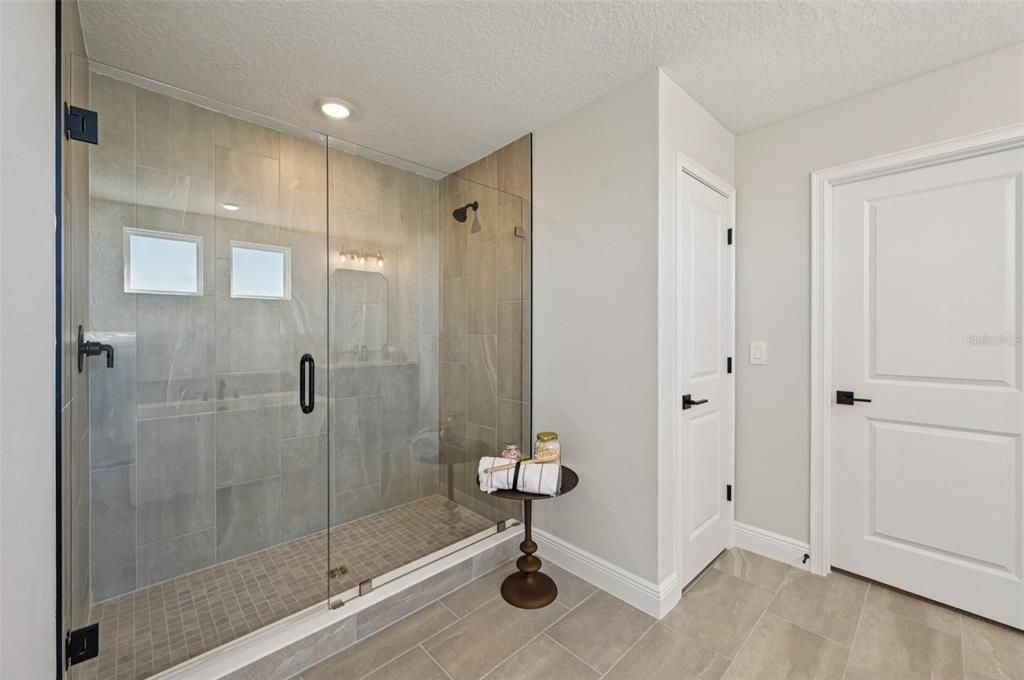 For Sale: $651,463 (5 beds, 4 baths, 3545 Square Feet)