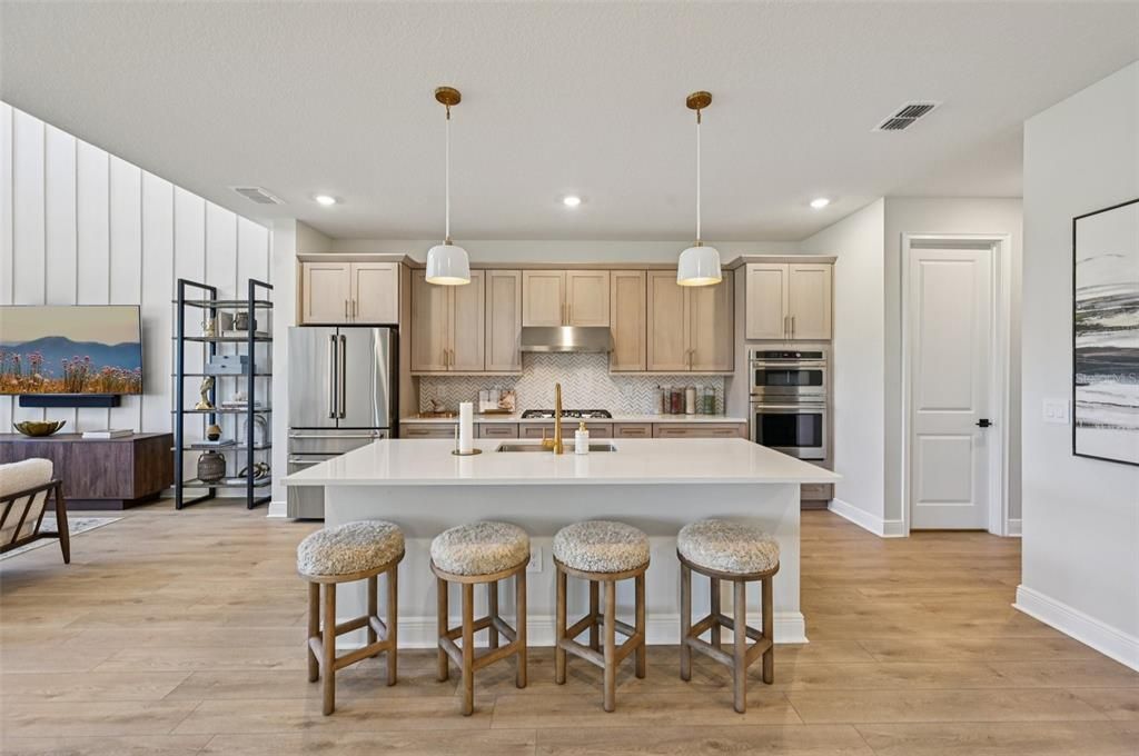 For Sale: $651,463 (5 beds, 4 baths, 3545 Square Feet)
