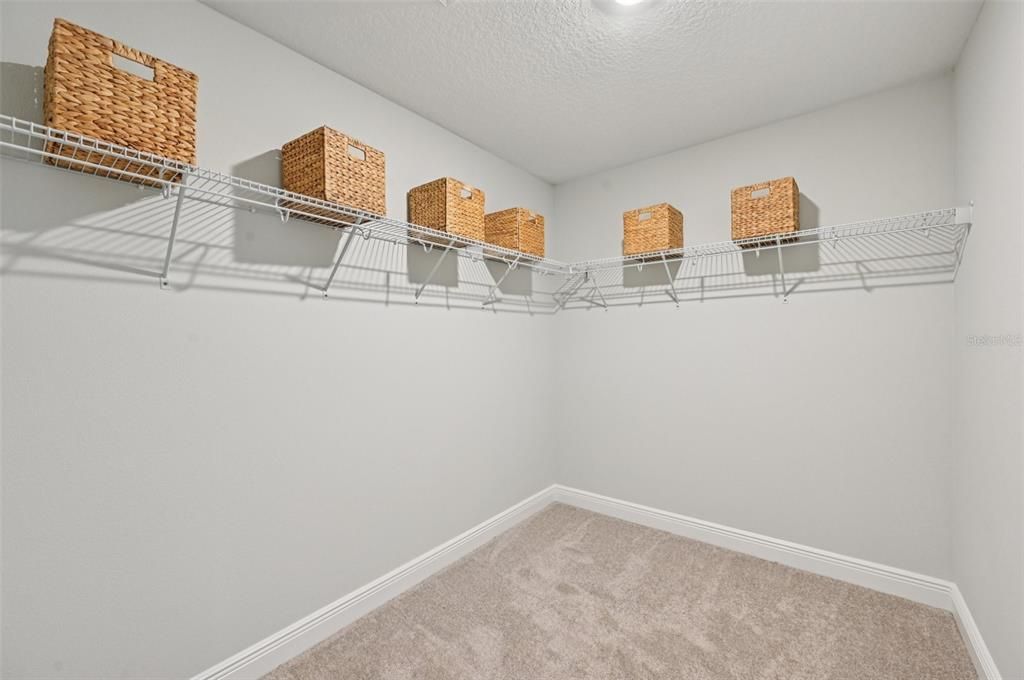 For Sale: $651,463 (5 beds, 4 baths, 3545 Square Feet)