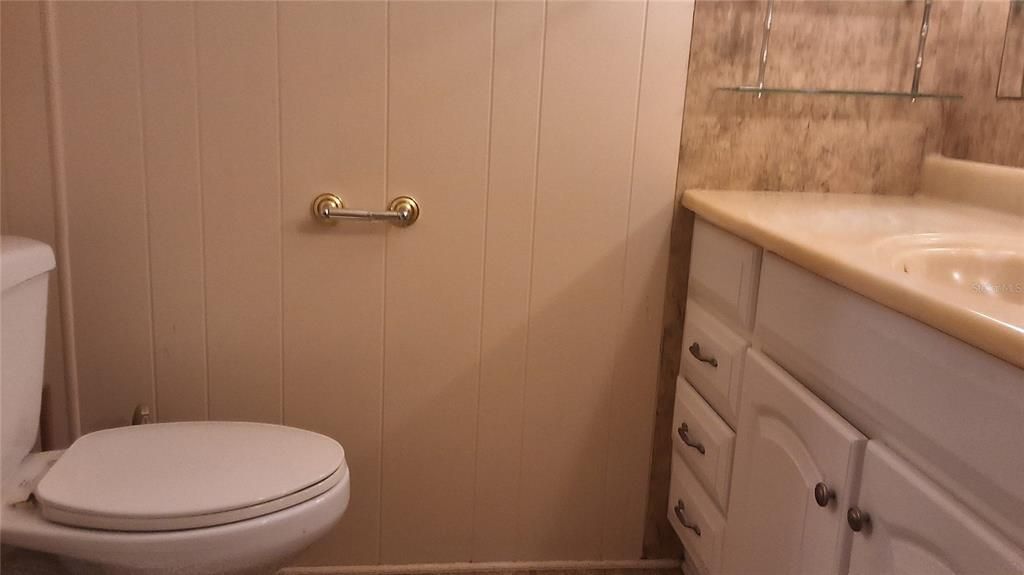 For Sale: $99,000 (2 beds, 1 baths, 600 Square Feet)