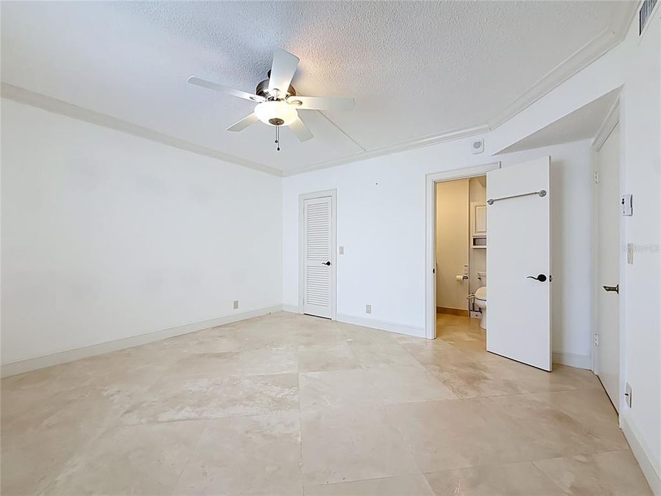 For Sale: $825,000 (2 beds, 2 baths, 1340 Square Feet)