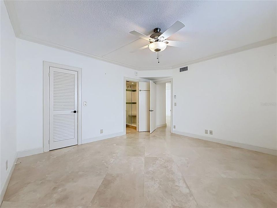 For Sale: $825,000 (2 beds, 2 baths, 1340 Square Feet)