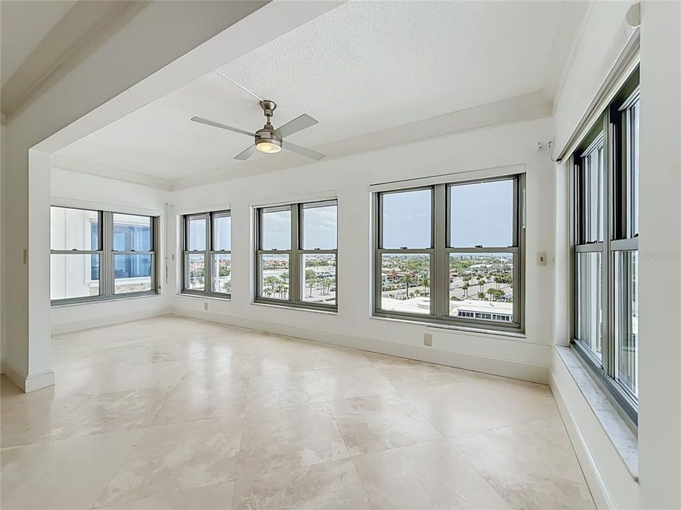 For Sale: $825,000 (2 beds, 2 baths, 1340 Square Feet)