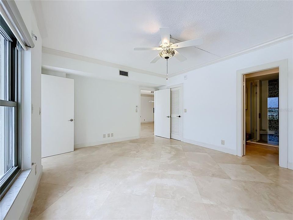 For Sale: $825,000 (2 beds, 2 baths, 1340 Square Feet)