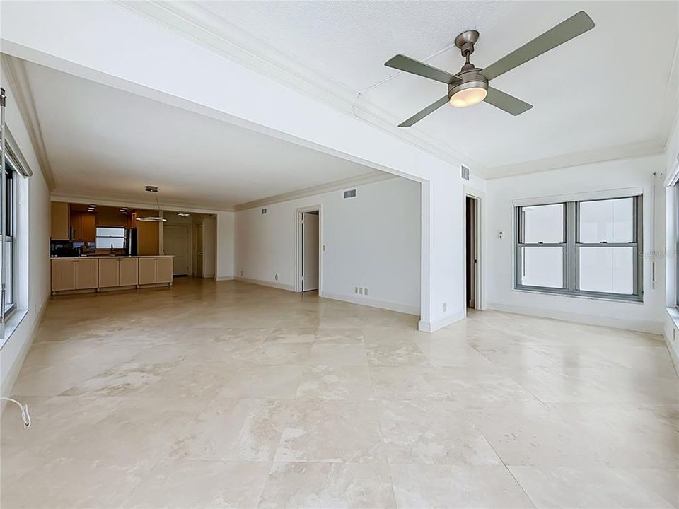 For Sale: $825,000 (2 beds, 2 baths, 1340 Square Feet)