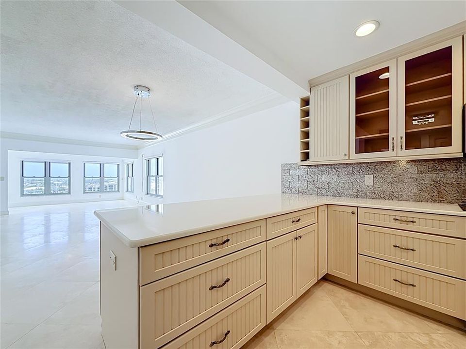 For Sale: $825,000 (2 beds, 2 baths, 1340 Square Feet)