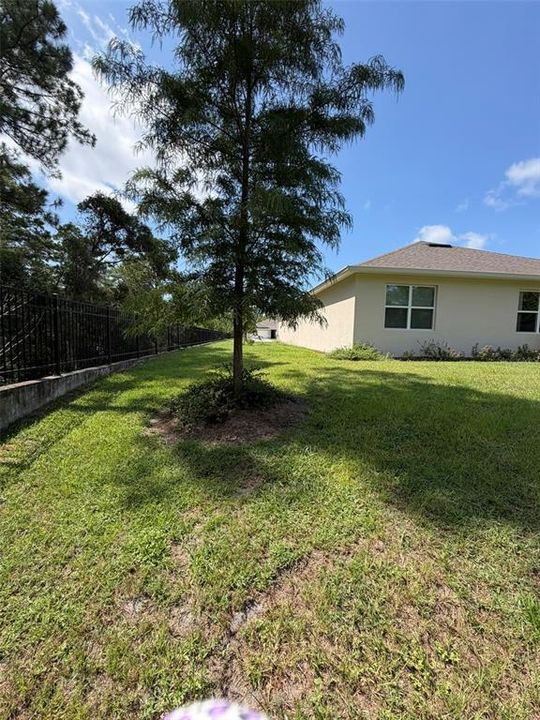 For Rent: $2,250 (4 beds, 2 baths, 1836 Square Feet)