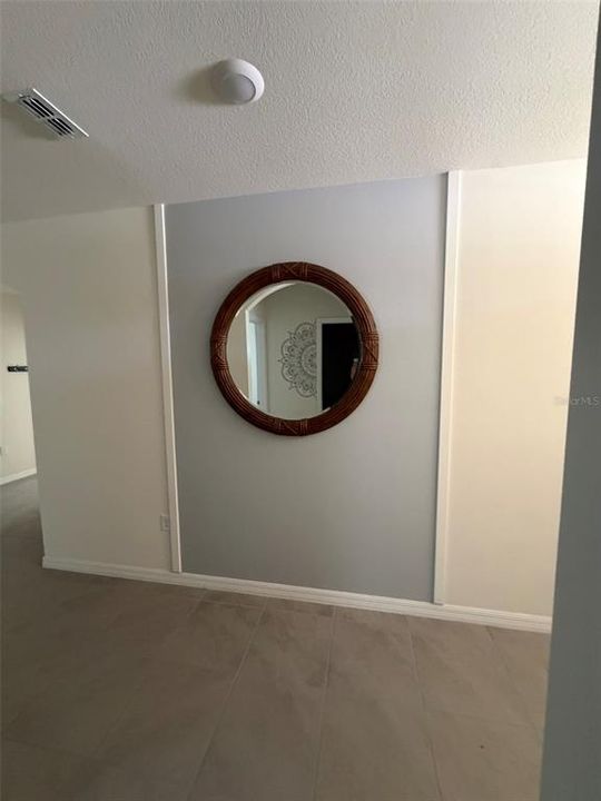 For Rent: $2,250 (4 beds, 2 baths, 1836 Square Feet)