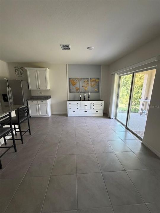 For Rent: $2,250 (4 beds, 2 baths, 1836 Square Feet)