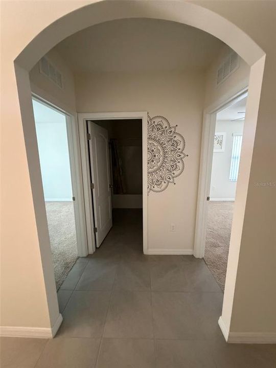 For Rent: $2,250 (4 beds, 2 baths, 1836 Square Feet)