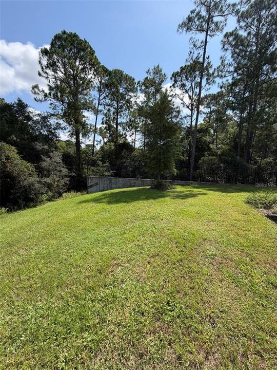 For Rent: $2,250 (4 beds, 2 baths, 1836 Square Feet)