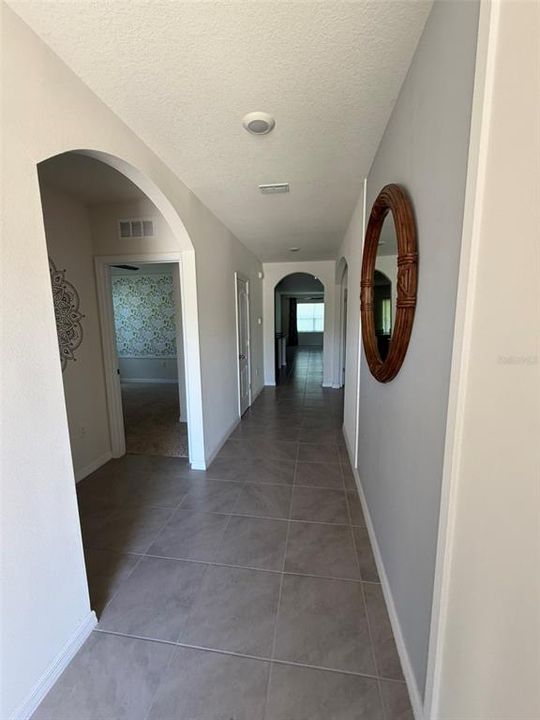 For Rent: $2,250 (4 beds, 2 baths, 1836 Square Feet)