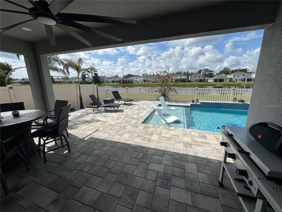 For Sale: $599,900 (4 beds, 3 baths, 2798 Square Feet)
