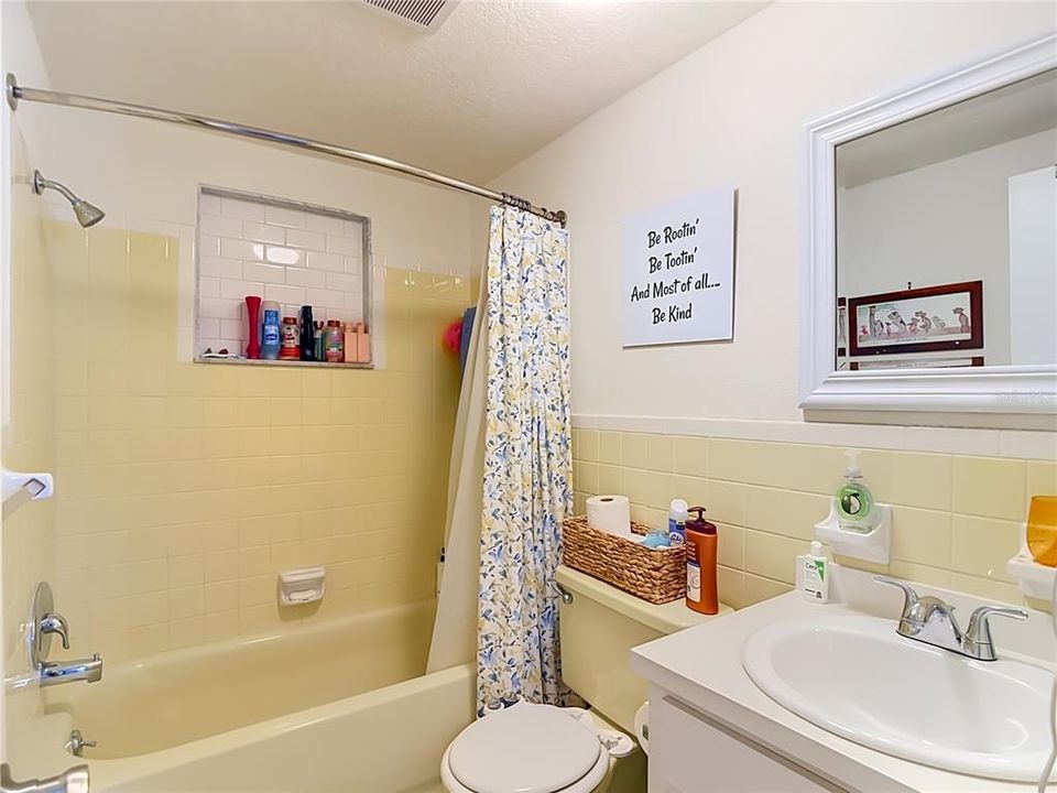 En Venta: $425,000 (3 camas, 2 baños, 1248 Pies cuadrados)