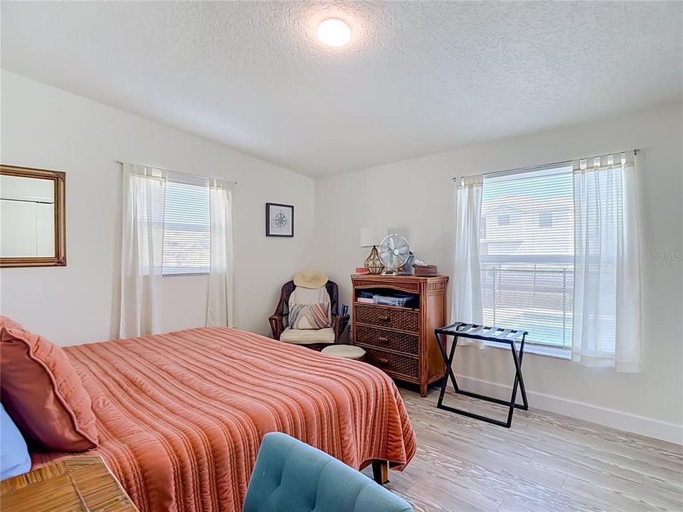 En Venta: $425,000 (3 camas, 2 baños, 1248 Pies cuadrados)