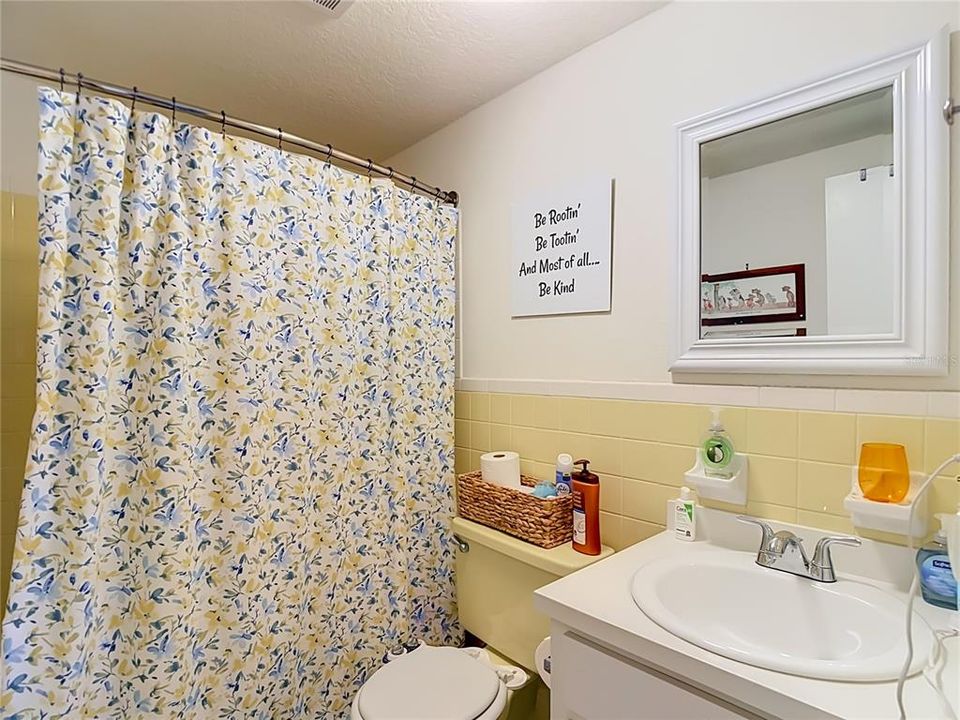 En Venta: $425,000 (3 camas, 2 baños, 1248 Pies cuadrados)