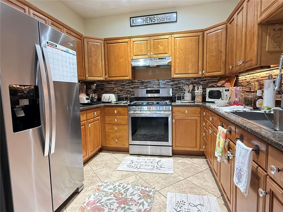 В аренду: $4,100 (3 спален, 2 ванн, 2169 Квадратных фут)
