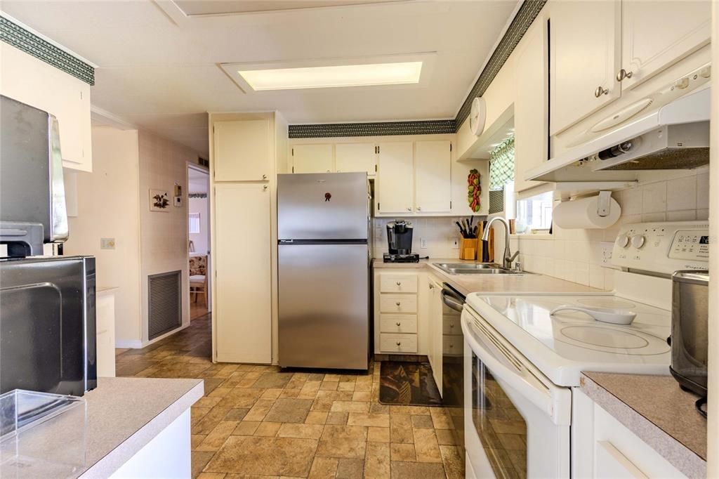 En Venta: $139,000 (2 camas, 2 baños, 1382 Pies cuadrados)