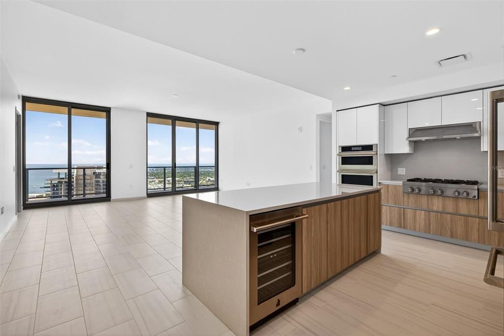 For Rent: $9,250 (3 beds, 3 baths, 1948 Square Feet)
