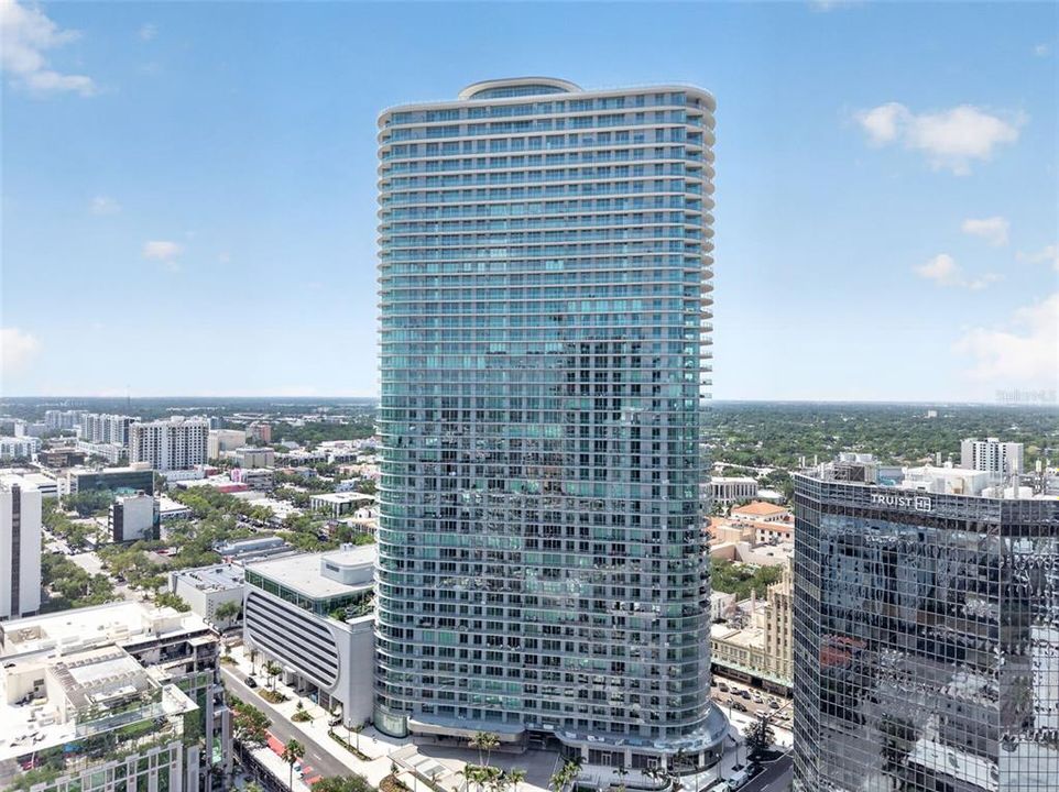 For Rent: $9,250 (3 beds, 3 baths, 1948 Square Feet)
