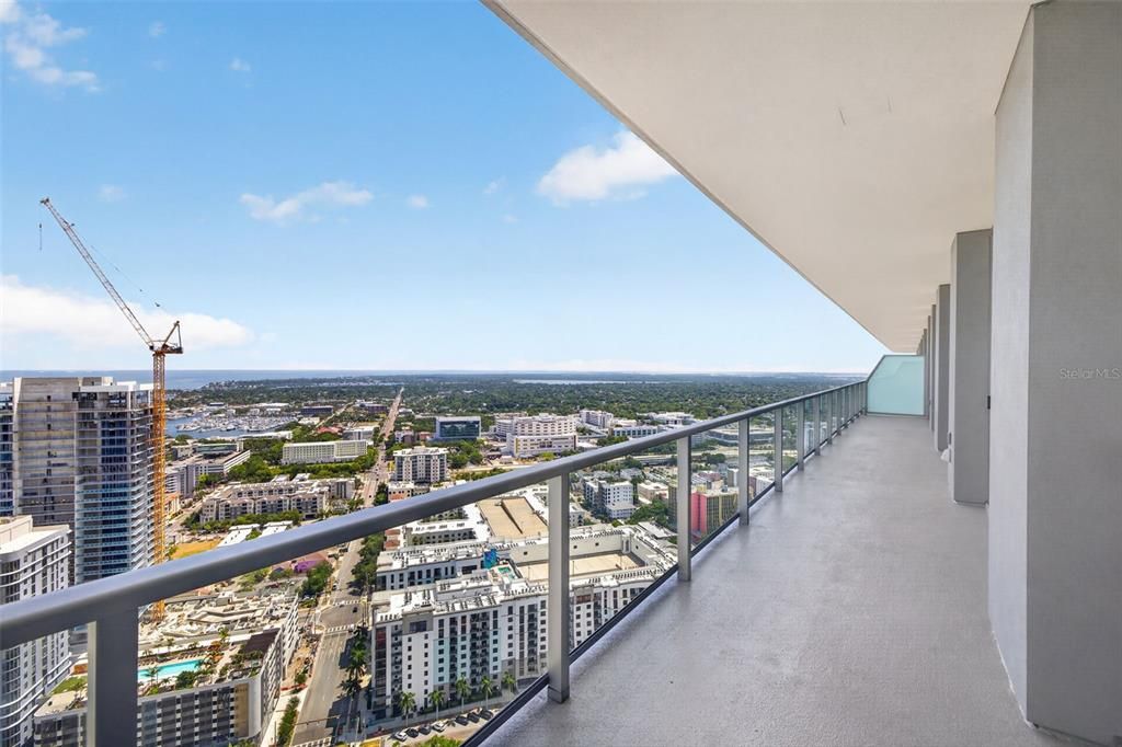 For Rent: $9,250 (3 beds, 3 baths, 1948 Square Feet)