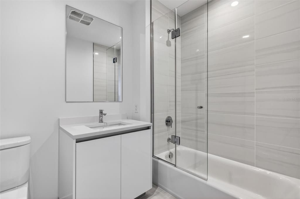 For Rent: $9,250 (3 beds, 3 baths, 1948 Square Feet)