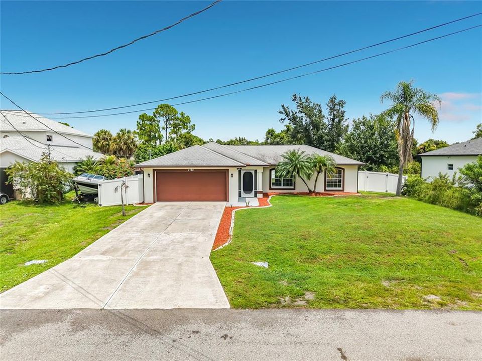 For Sale: $280,000 (3 beds, 2 baths, 1241 Square Feet)