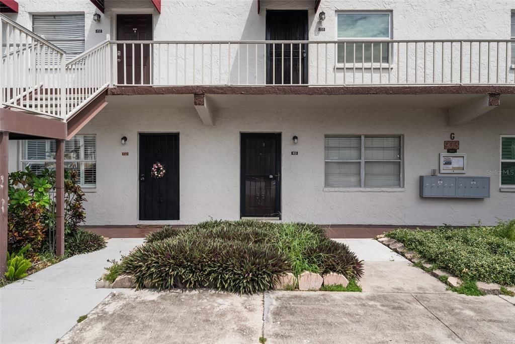 For Rent: $1,400 (1 beds, 1 baths, 760 Square Feet)