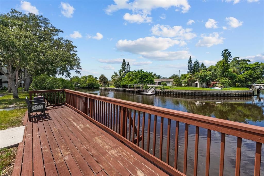 For Rent: $1,400 (1 beds, 1 baths, 760 Square Feet)