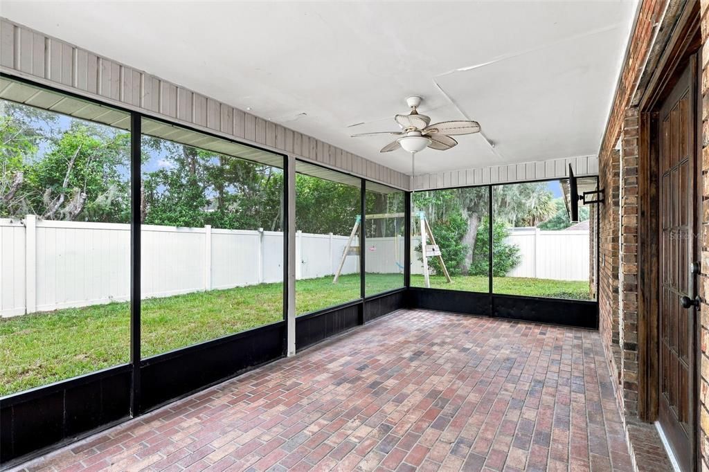 For Sale: $435,000 (3 beds, 2 baths, 2121 Square Feet)