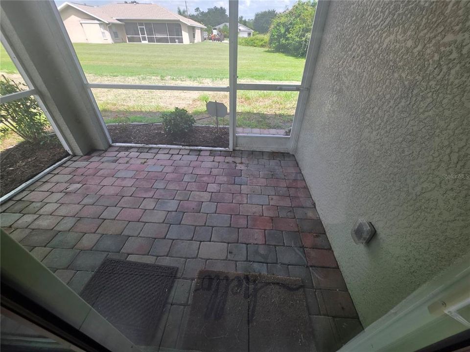 For Sale: $315,000 (4 beds, 2 baths, 1828 Square Feet)