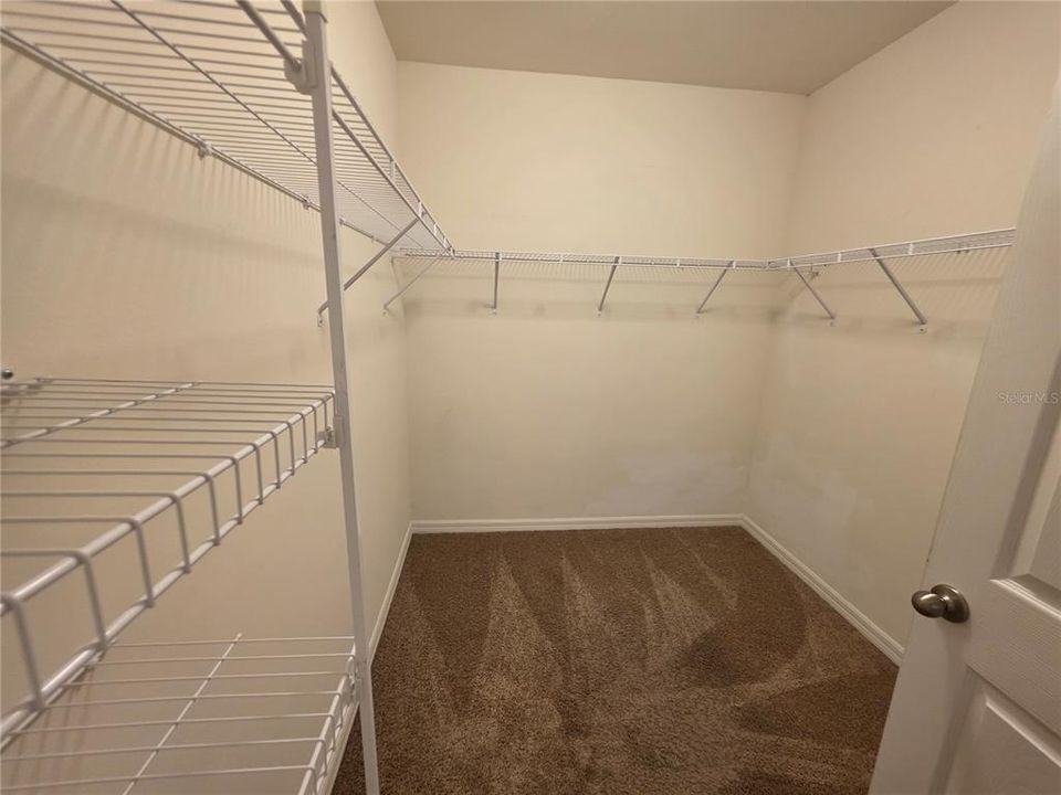 For Sale: $315,000 (4 beds, 2 baths, 1828 Square Feet)