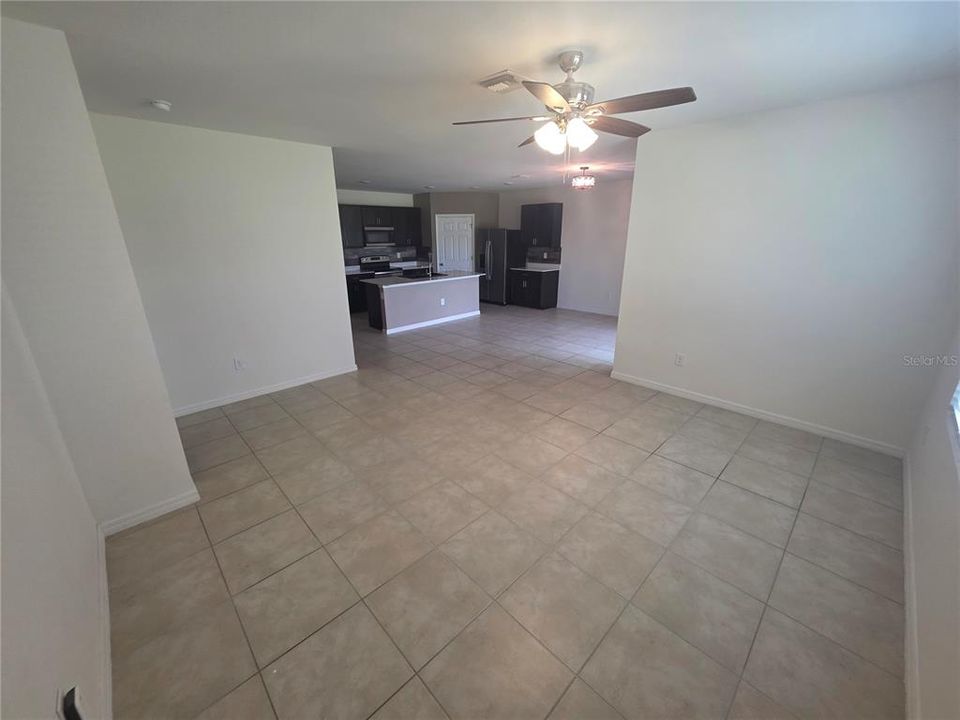For Sale: $315,000 (4 beds, 2 baths, 1828 Square Feet)