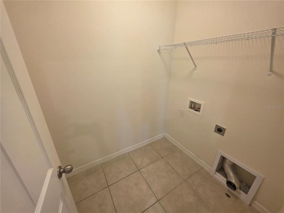 For Sale: $315,000 (4 beds, 2 baths, 1828 Square Feet)