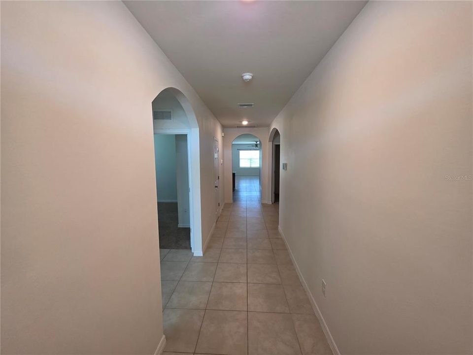 For Sale: $315,000 (4 beds, 2 baths, 1828 Square Feet)