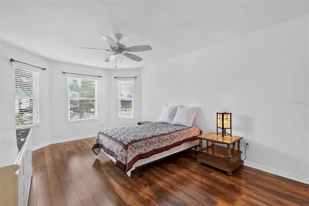 For Sale: $420,000 (3 beds, 2 baths, 1618 Square Feet)