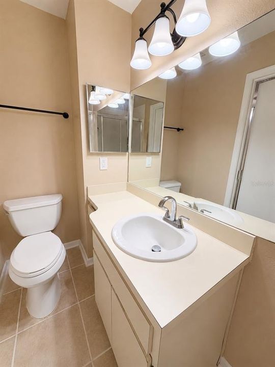 For Rent: $2,100 (0 beds, 2 baths, 835 Square Feet)