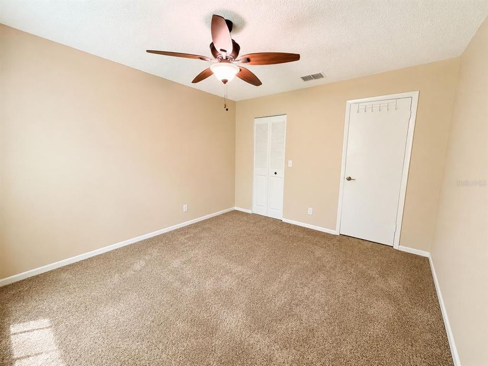 For Rent: $2,100 (0 beds, 2 baths, 835 Square Feet)