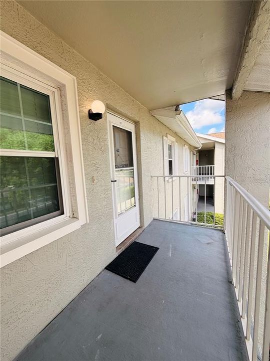 For Rent: $2,100 (0 beds, 2 baths, 835 Square Feet)