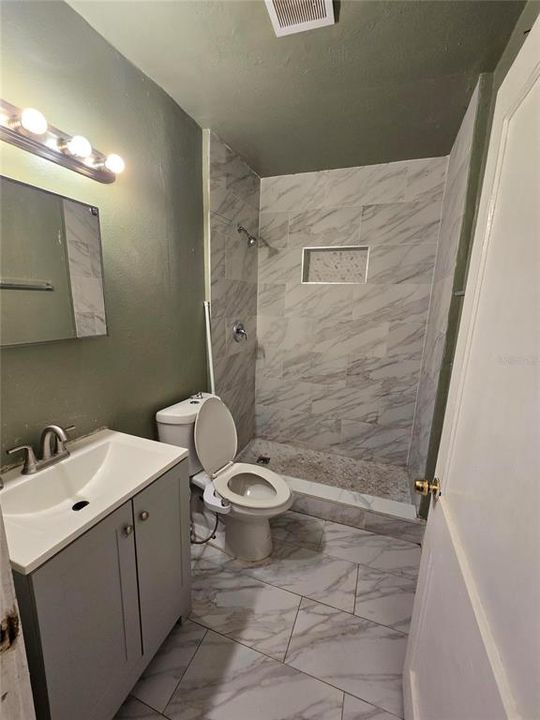 For Sale: $195,000 (3 beds, 1 baths, 1432 Square Feet)