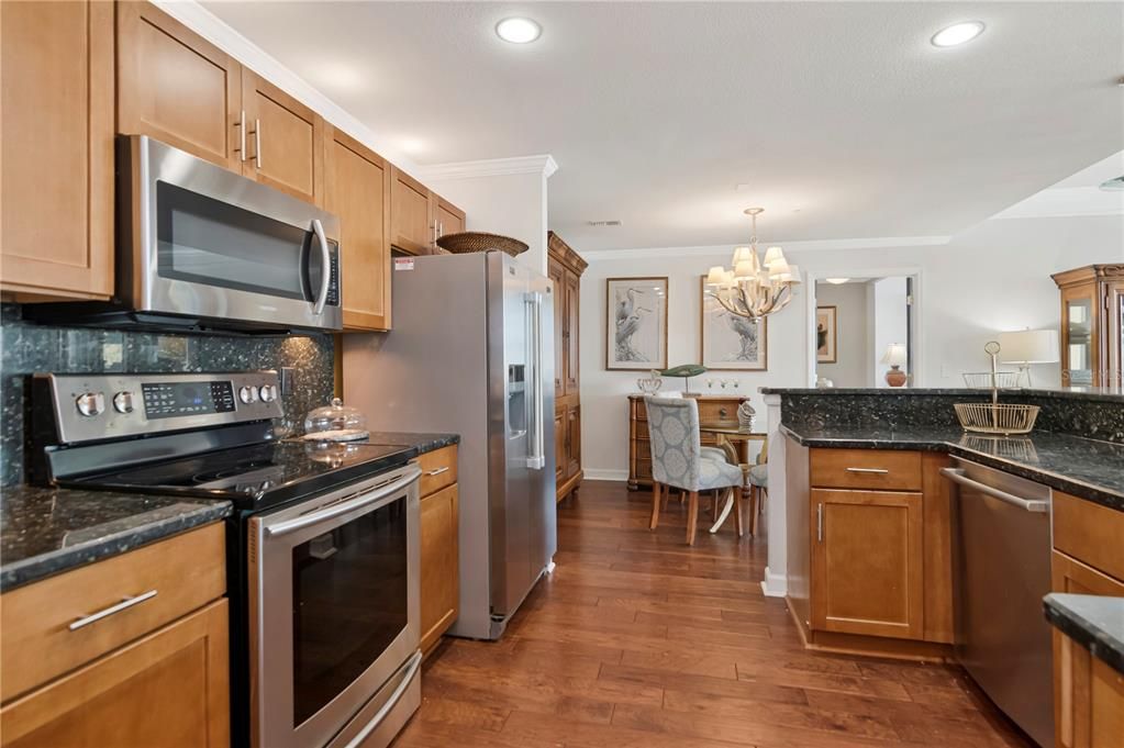 For Sale: $835,000 (2 beds, 2 baths, 1453 Square Feet)
