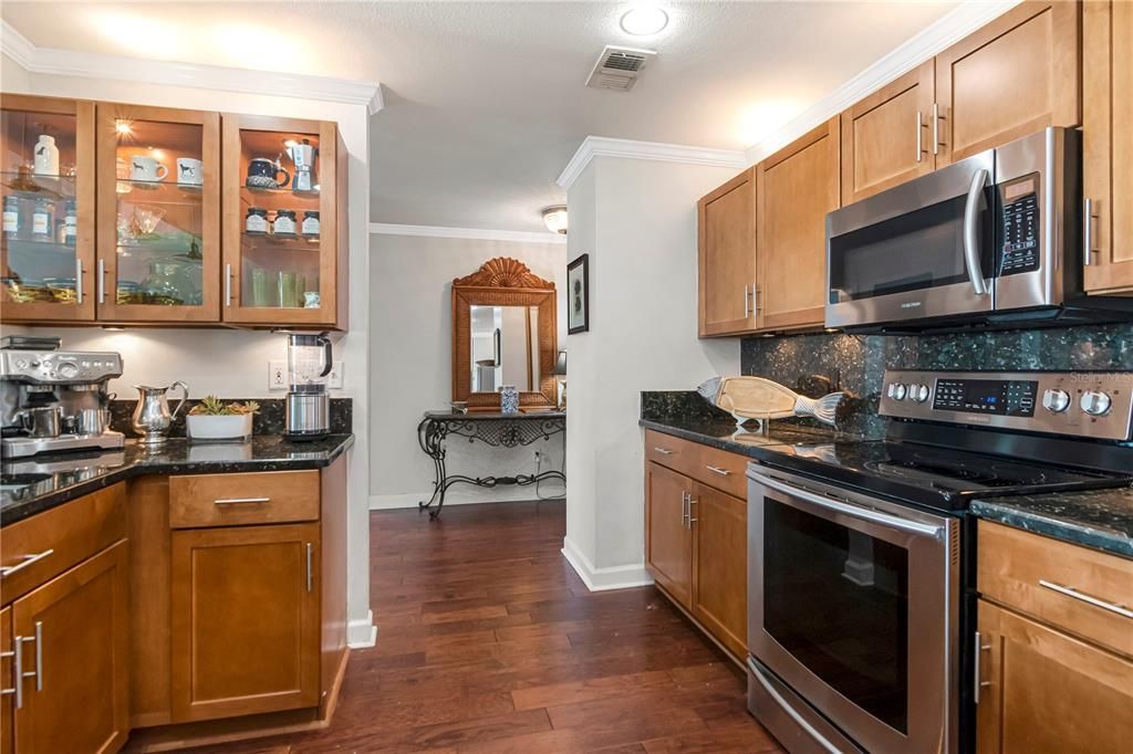 For Sale: $835,000 (2 beds, 2 baths, 1453 Square Feet)