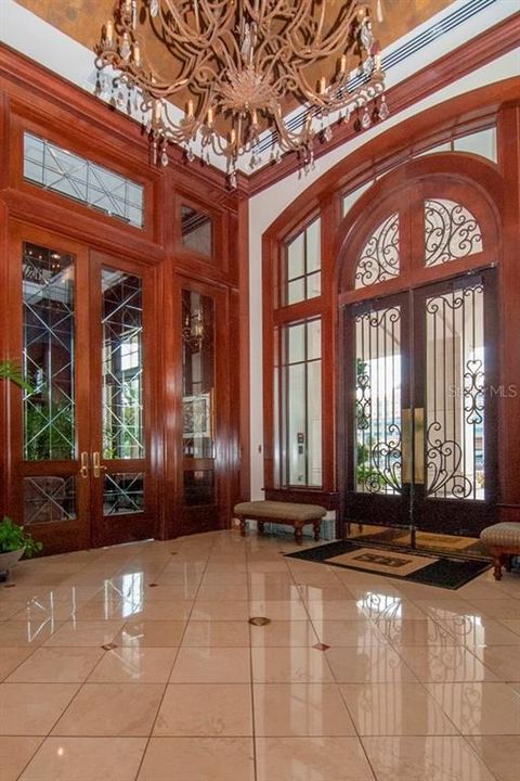 For Sale: $835,000 (2 beds, 2 baths, 1453 Square Feet)
