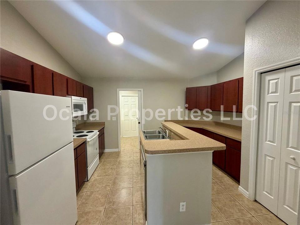 En Renta: $1,850 (3 camas, 2 baños, 1663 Pies cuadrados)