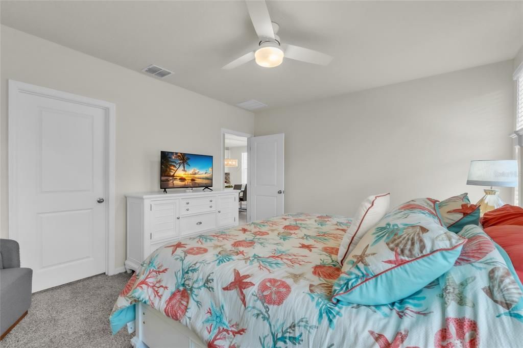 For Sale: $495,000 (3 beds, 2 baths, 1704 Square Feet)